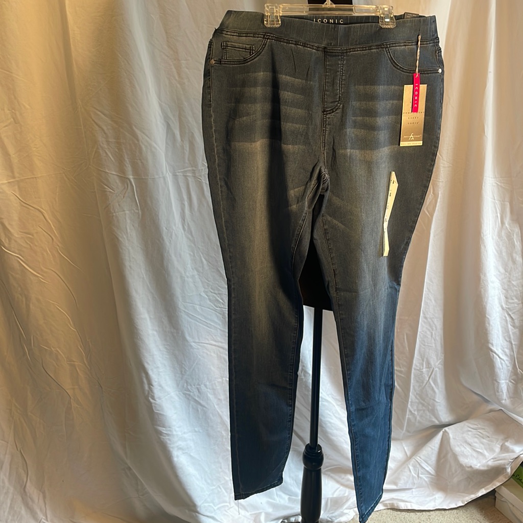 Ashley Stewart Iconic JeggMedSk  Brand New